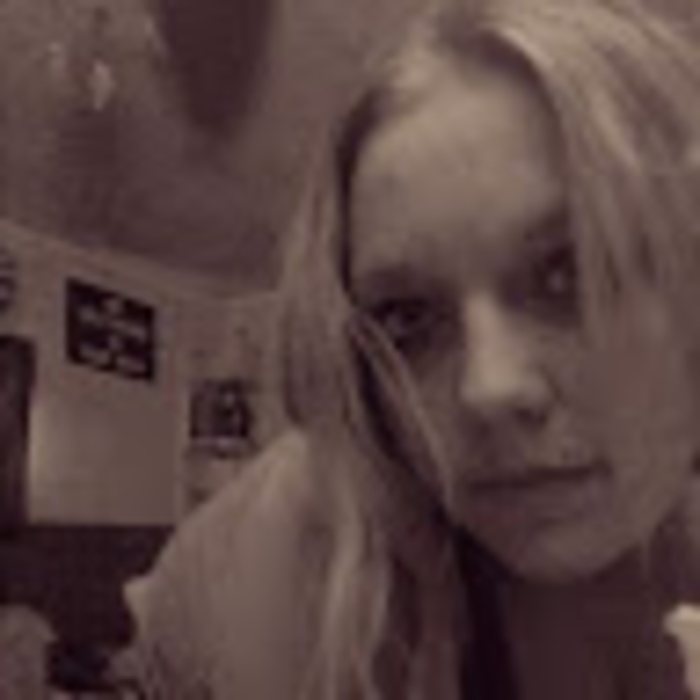 Meet your Posher, Brooke